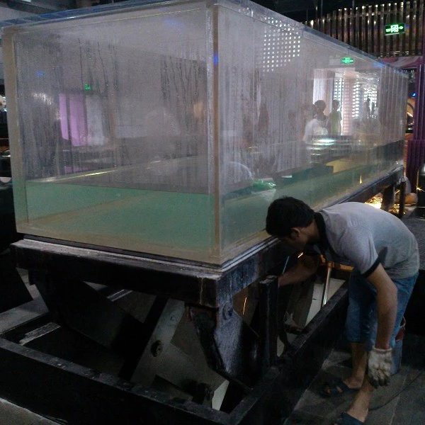 升降舞臺(tái)(圖1)